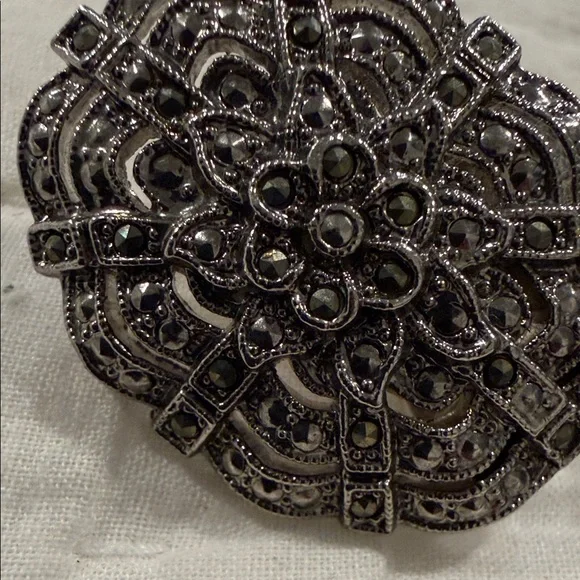 Gunmetal Filigree Floral Clip Earrings - Elegant Women’s Jewelry - Picture 3 of 8